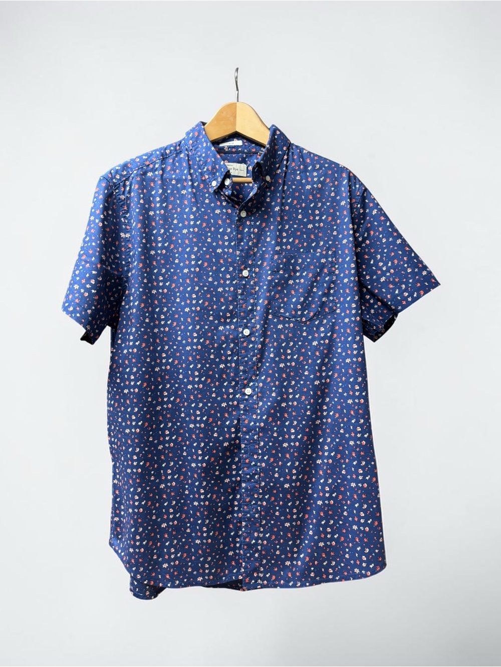 Men's Short-Sleeve Navy Button-Down Shirt with Micro Floral Print